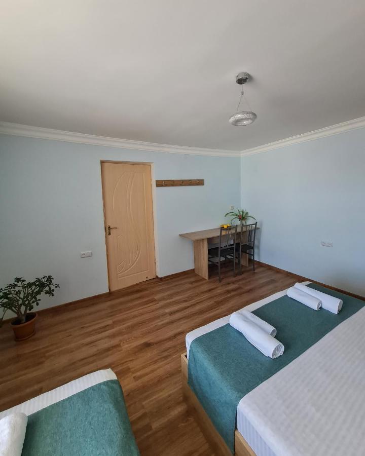 Seva Guesthouse And Cottages Byurakan Exteriér fotografie