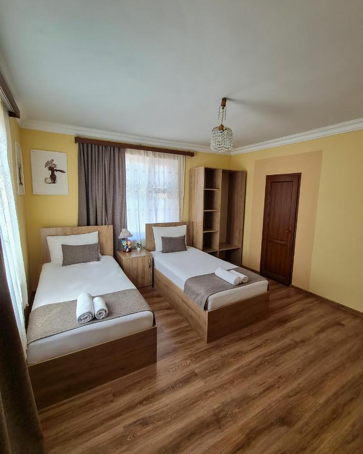 Seva Guesthouse And Cottages Byurakan Exteriér fotografie